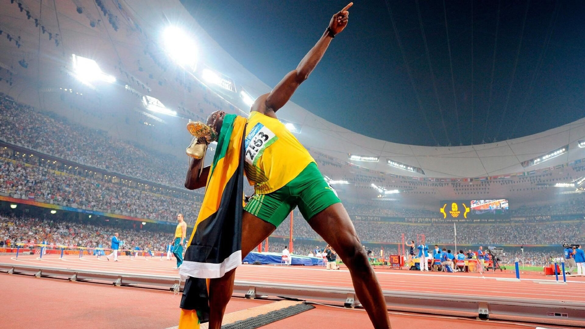 开云体育官方网站-跨界统治，从加纳碾压贝蒂斯到基耶萨F1争冠接管，唯一性如何定义胜利