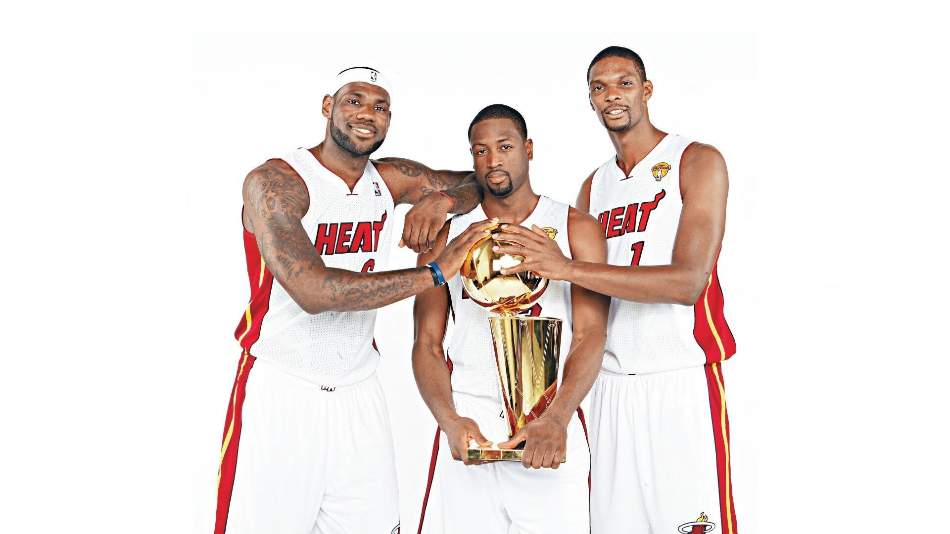 莫兰特爆发，火箭压哨击败辽宁队，一场跨越时空的篮球狂想