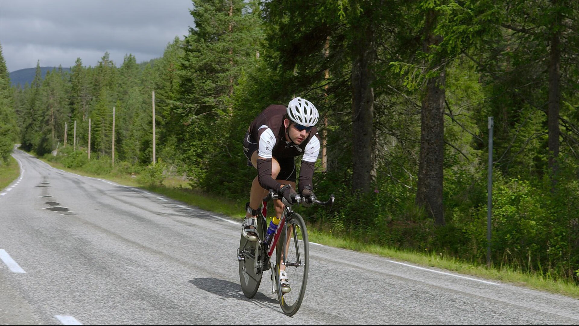 安赛龙高光难挽败局,印尼队险胜丹麦队背后的战术博弈与精神较量